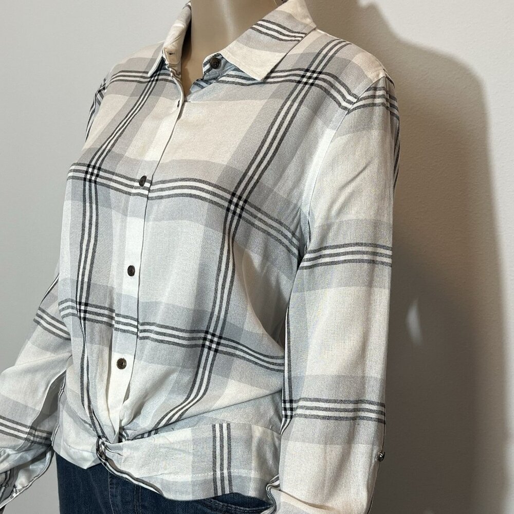 Pink Rose Vintage Women’s Top Plaid Button Front Medium Gray Blouse Long Sleeves - Picture 4 of 12